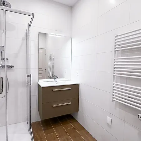 Appartement T2 Moderne Lumineux Gare&croisette à Pied Cannes